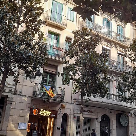 La Casa De Laura Nisia B&B 巴塞罗那 外观 照片